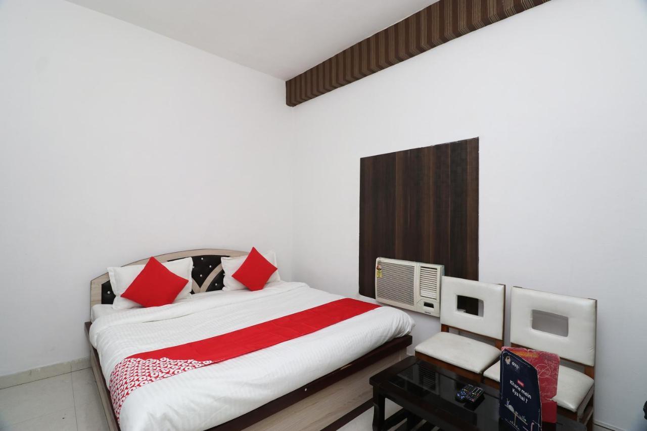 Oyo 24572 Express Inn Lucknow Luaran gambar