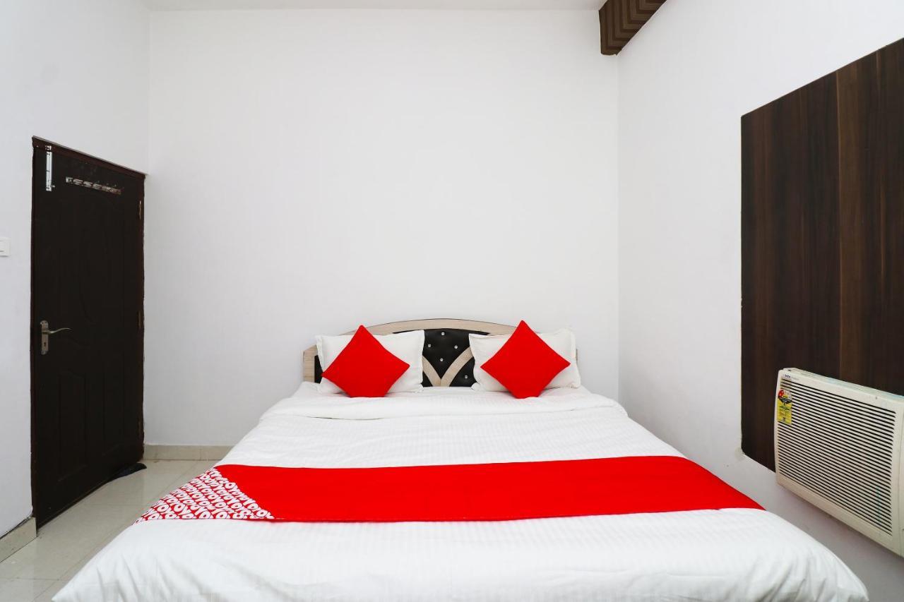 Oyo 24572 Express Inn Lucknow Luaran gambar