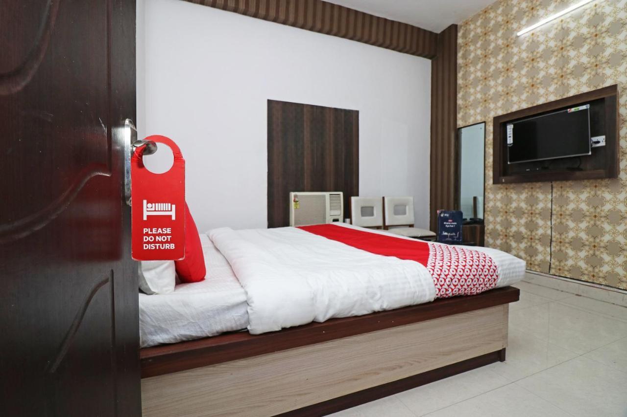 Oyo 24572 Express Inn Lucknow Luaran gambar