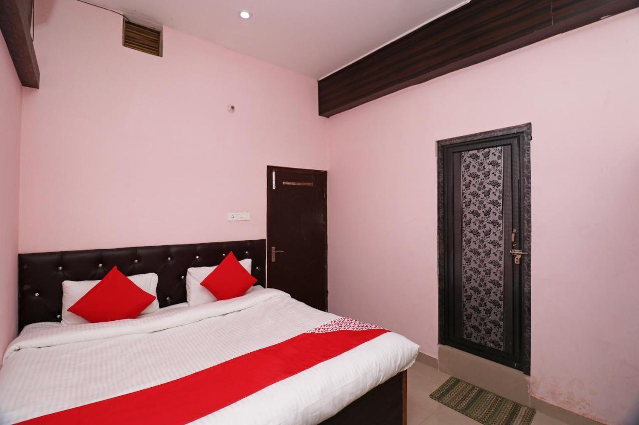 Oyo 24572 Express Inn Lucknow Luaran gambar