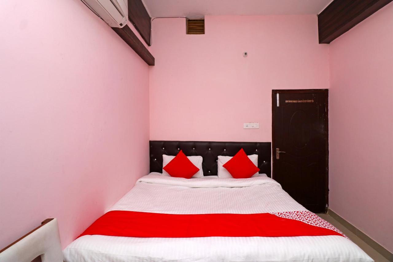 Oyo 24572 Express Inn Lucknow Luaran gambar