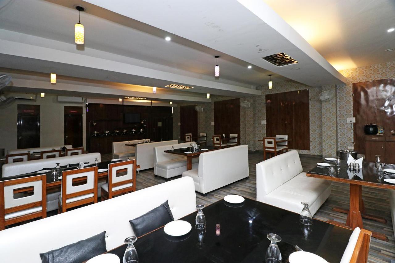 Oyo 24572 Express Inn Lucknow Luaran gambar
