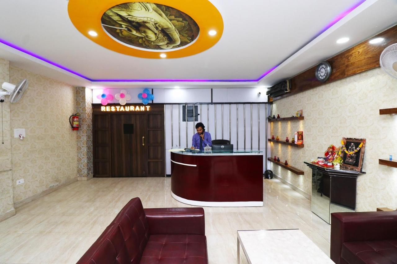 Oyo 24572 Express Inn Lucknow Luaran gambar